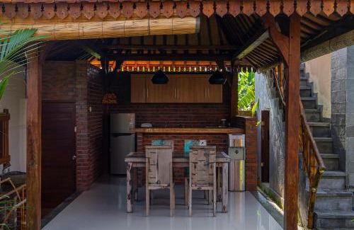 Mambal Villa | Discover Oemah Joglo Bali: Family-Friendly Oasis with Pool
