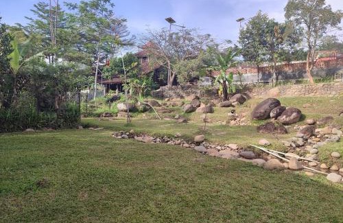 Banjarnegara Hotel | Oemah Tahu Banjarnegara Resto and Resort Mitra RedDoorz
