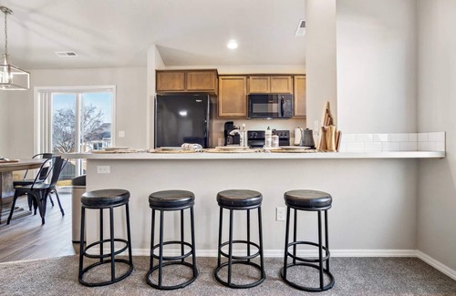 Caldwell House | Central Caldwell Retreat: King Bed, Fast Wifi & Breakfast