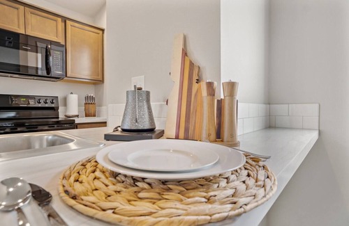 Caldwell House | Central Caldwell Retreat: King Bed, Fast Wifi & Breakfast