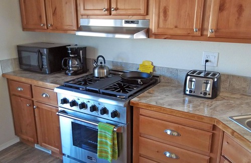 Panguitch Cabin | Cozy Off Grid Cabin Near Bryce Canyon with Breakfast Included