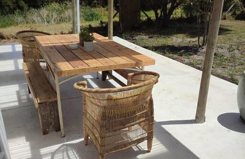 Noordhoek House | Cozy Off Grid Cottage: Pet-Friendly Retreat with Pool