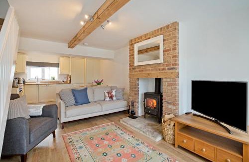 York House | Convenient Hotel with Off-Street Parking & Top Ratings