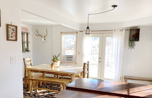 Paragonah House | Off the beaten path, National Parks getaway