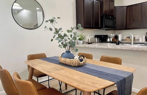 Longmont House | Ideal OFF-THE-DIAGONAL 2-Bedroom Townhome for Families