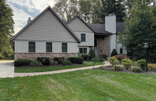 South Haven House | Off The Hook | Pool | Firepit | Large Yard