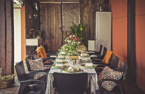 Nohales Apartment | Relaxing Family Getaway at Casa Rural El Sauce Apartment