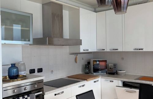 Tronzano Lago Maggiore Apartment | Stunning Lake Maggiore Views - Guest Rated 9.8, Family Friendly