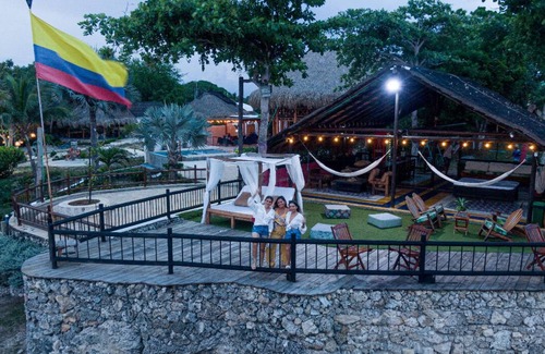 Bocachica Cabin | Oceanfront Retreat at Offshore: Pet-Friendly & Pool Access