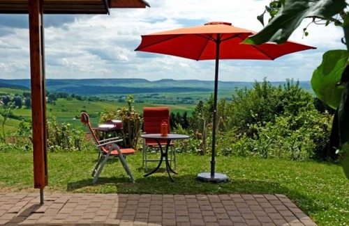 Ofingen House | Family-Friendly Getaway at Ofi-27 - Feriendorf Öfingen
