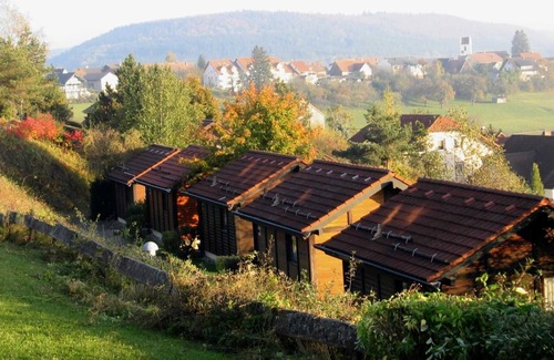 Ofingen House | Family-Friendly Getaway at Ofi-27 - Feriendorf Öfingen