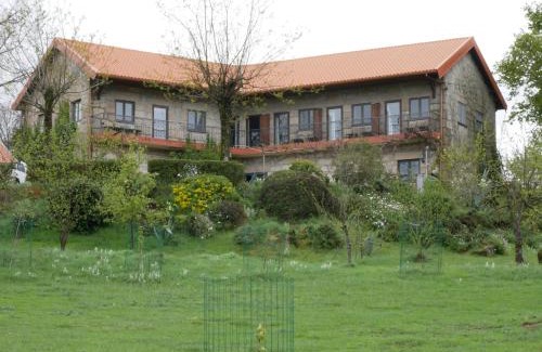 Montalegre Bed & Breakfast | Stunning Oceanfront Retreat at Oficina Do Joe Guesthouse