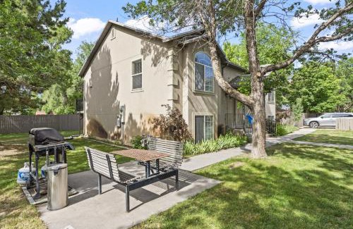 Ogden House | Ogden Duplex Gem Mins to Downtown and Ski Resorts