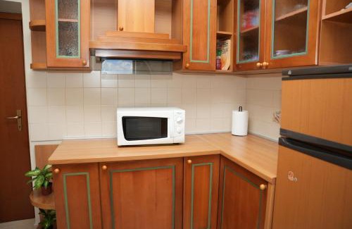 Tirana Apartment | Top-Rated Ogi's Central Apartment: Family-Friendly Escape