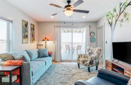 Ogunquit Apartment | Ogunquit Beach Lookout: Top-Rated Stay with Pool Access