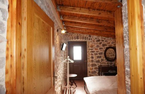 Koupia Apartment | Family-Friendly Stay at Ogustus Four Seasons Residence