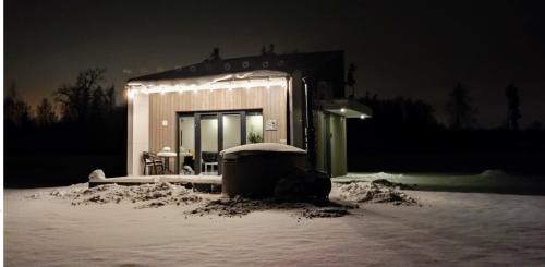 Skangali House | Outstanding OH DEER Holiday House: Top Rated with Hot Tub