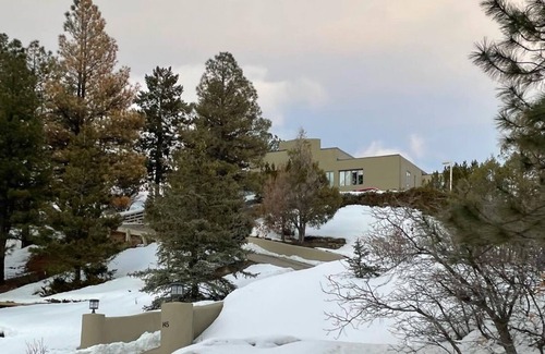 Pagosa Springs House | Unforgettable Views Await at Our Family-Friendly Retreat
