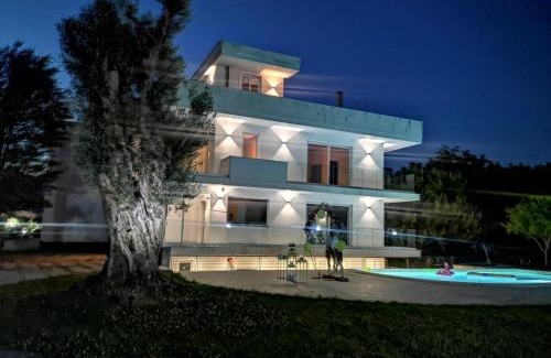 Nola Bed & Breakfast | Ohahsi: Pet-Friendly Paradise with Ocean Views & Hot Tub