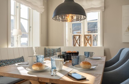 Utersum House | Ohana: Family-Friendly Retreat with Pet Amenities