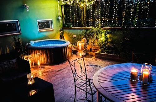 Isolotto Apartment | Guest Rated 10/10: Ohana Florence Suite with Spa Amenities