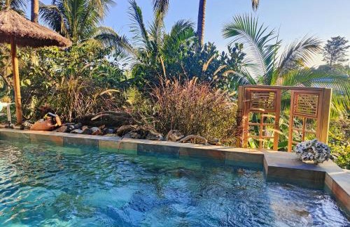 Les Avirons House | Top-Rated OHANA Jungle Lodges with Pool & Spa Amenities