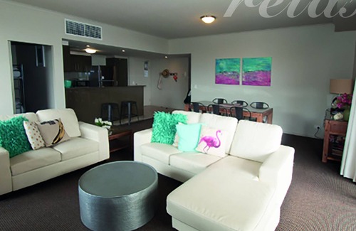 Burleigh Heads Apartment | Ocean View Bliss at Ohana, Swell Resort Burleigh