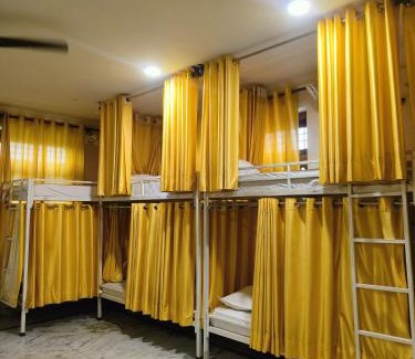 Bani Park Hotel | Discover Ohh Hostler: Family-Friendly 4-Star Retreat