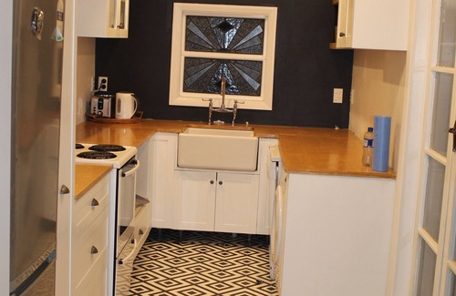 Martinborough House | Ohio House: Steps from Cafes with Family & Pet Friendly Amenities