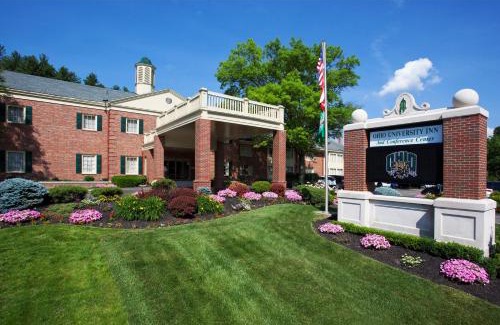 Athens Hotel | Discover Ohio University Inn: Pet-Friendly Retreat & More