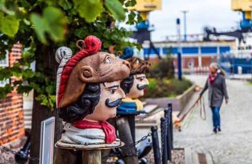Wismar Hotel | Family-Friendly Ohlerich Speicher App_ 27 with High Ratings