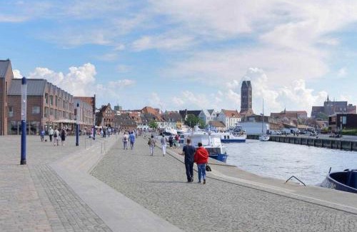 Wismar Hotel | Pet Friendly Stay at Ohlerich Speicher App_ 47 - Rated 10/10
