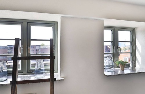 Wismar Apartment | Ohlerich Speicher App. 17: Pet-Friendly Comfort Awaits