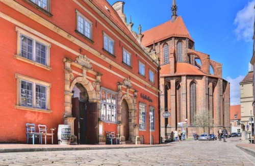 Wismar Apartment | Exceptional Ohlerich Speicher App. 23 with Family Amenities