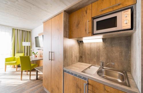 Geisingen Hotel | Guest Rated Comfort at OHO Rooms Geisingen - Family Friendly