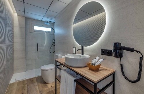 Almeria Centro Hotel | Discover Ohtels Gran Hotel Almería: A 4-Star Retreat