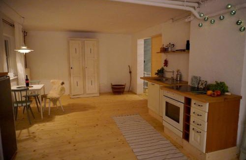 Steingaden Apartment | Family-Friendly Stay at Oide Schreinerei - Rated 8.5/10