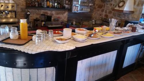 Fidakia House | Discover Oihalia Guesthouse: Rated 9.5/10 with Family-Friendly Amenities