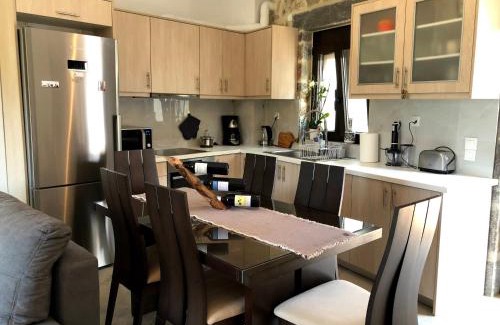Kalo Chorio House | Idyllic Oikia Stone House in Kalo Chorio - Guest Rated 9.8