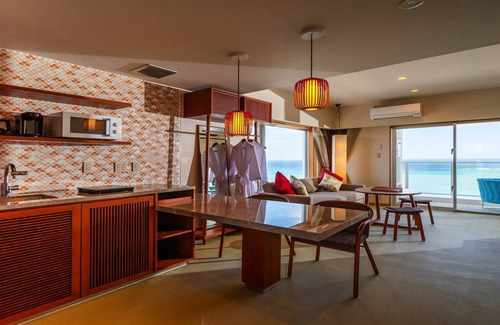 Chatan Hotel | Eco-Friendly Oile By Dsh Resorts with Pool & Ocean Views
