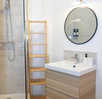 Villenauxe-la-Grande Apartment | Enchanting Le Crépuscule: Family-Friendly with Easy Access