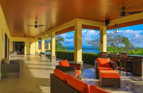 Ojochal House | Experience Ojochal's Magnificent Ocean View & Relaxing Amenities