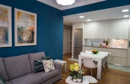 Ametzola Apartment | Stylish Ok Bilbao: Family-Friendly 4-Star Getaway