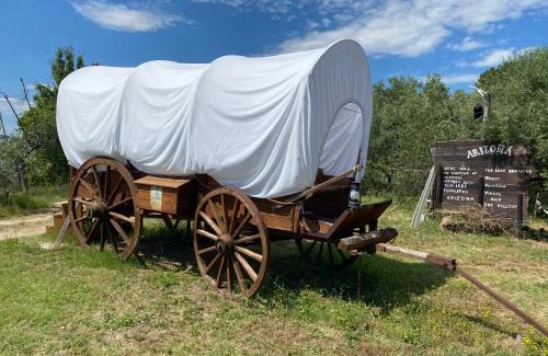 Misano Adriatico Bed & Breakfast | Ok Corral ranch bed and breakfast western