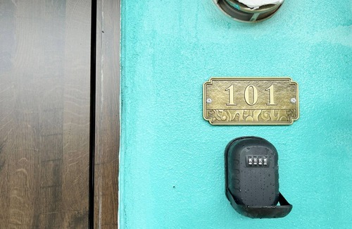 Onna Apartment | Cozy 1LDK Private Room at Ocean Villa Tingara, Okinawa