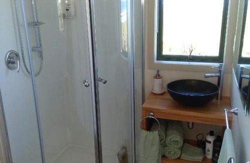 Cape Foulwind House | Escape to Okari Cottage: Beachfront Bliss Awaits You