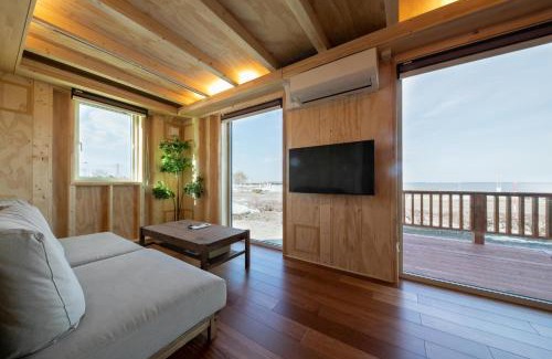 Monbetsu House | Experience Oceanfront Bliss at Okhotsk Ocean Villa AL MARE