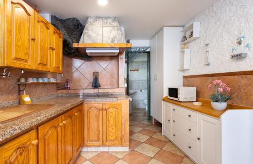 La Matanza de Acentejo House | Discover OkStay El Mar y Tú: Family & Pet-Friendly Retreat