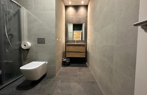 La Coruna Apartment | Pet-Friendly Oktheway Marina: Ideal for Families and Retreats