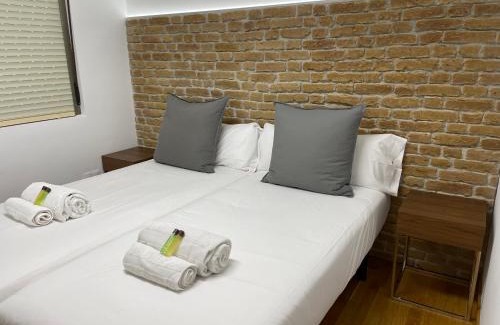 Sarria Apartment | Pet-Friendly Stay at Oktheway Pedro Saco Street, Rated 9.2